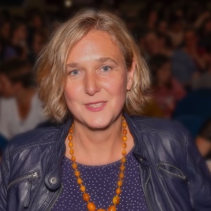 Carola Hauck
